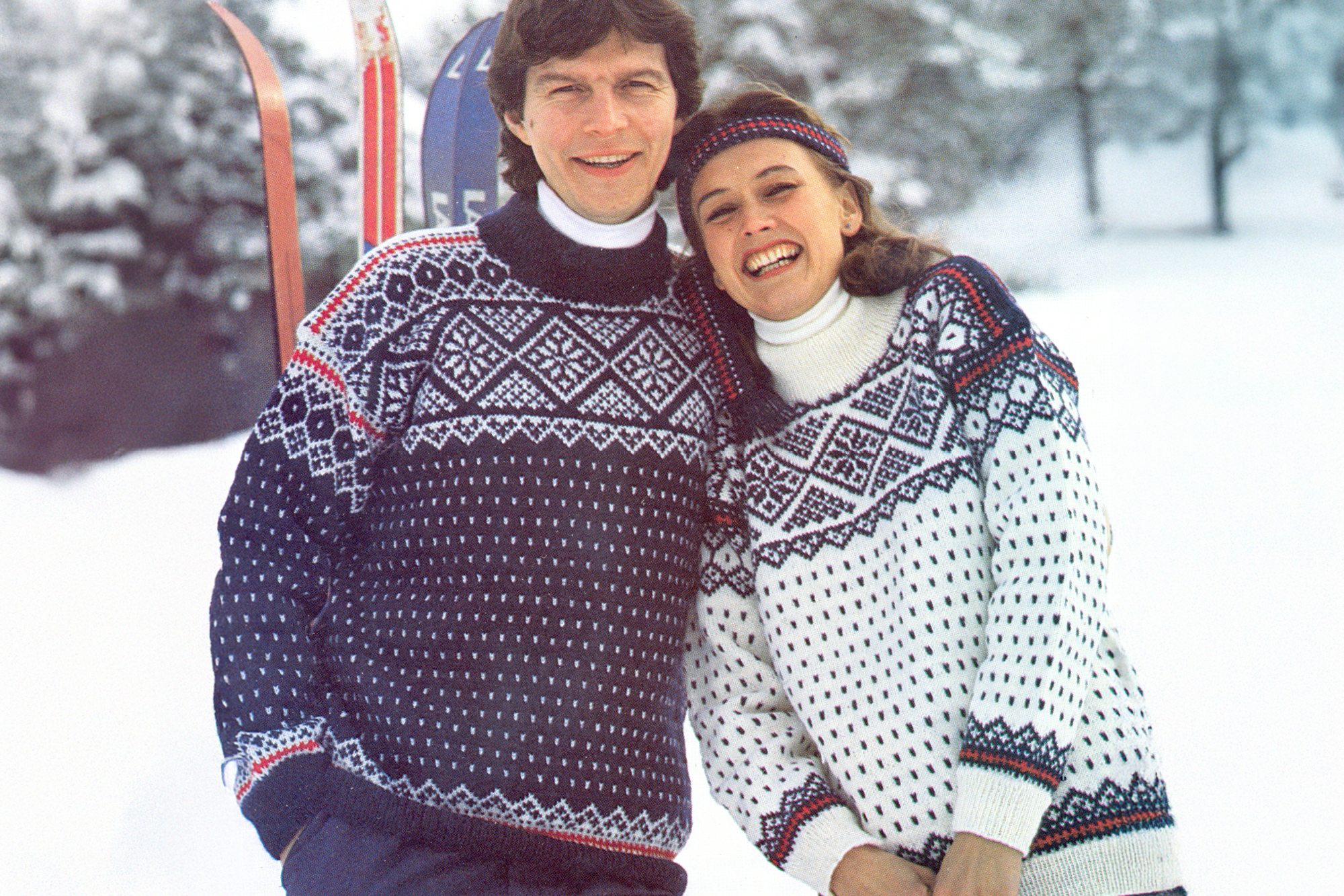Ski-VM Oslo  1982  Norge vant 14 av 40 medaljer på hjemmebane og ble beste nasjon med 7 gull, 4 sølv og 3 bronse.  Berit Aunli ble mestvinnende utøver med tre gull og en sølvmedalje.  Best av mennene var Oddvar Brå med to gullmedaljer.     "Hvor var du da Oddvar Brå brakk staven?"  Dette er også verdensmesterskapet der Oddvar Brå brakk staven i den dramatiske sisteetappen i herrestafetten. Han fikk en ny stav og det ble en nervepirrende innspurt, side om side med Aleksandr Zavjalov fra Sovjetunionen. Det ble målfoto – og delt gull!