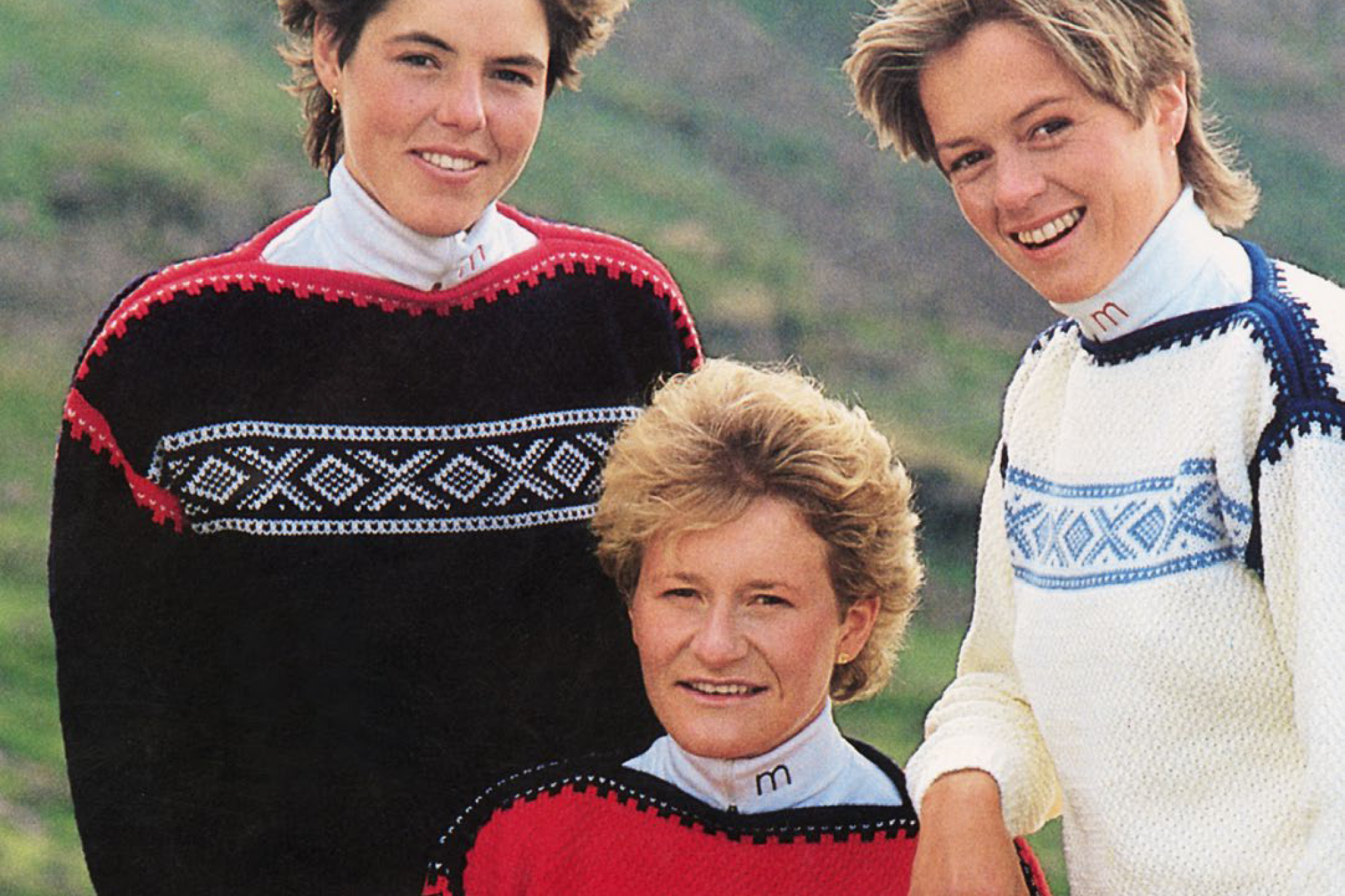Ski-VM Seefeld, Østerrike  1985. Bildet viser de norske langrennsutøverne Britt Pettersen, Berit Aunli og Grete Ingeborg Nykkelmo i den offisielle VM-genseren.
