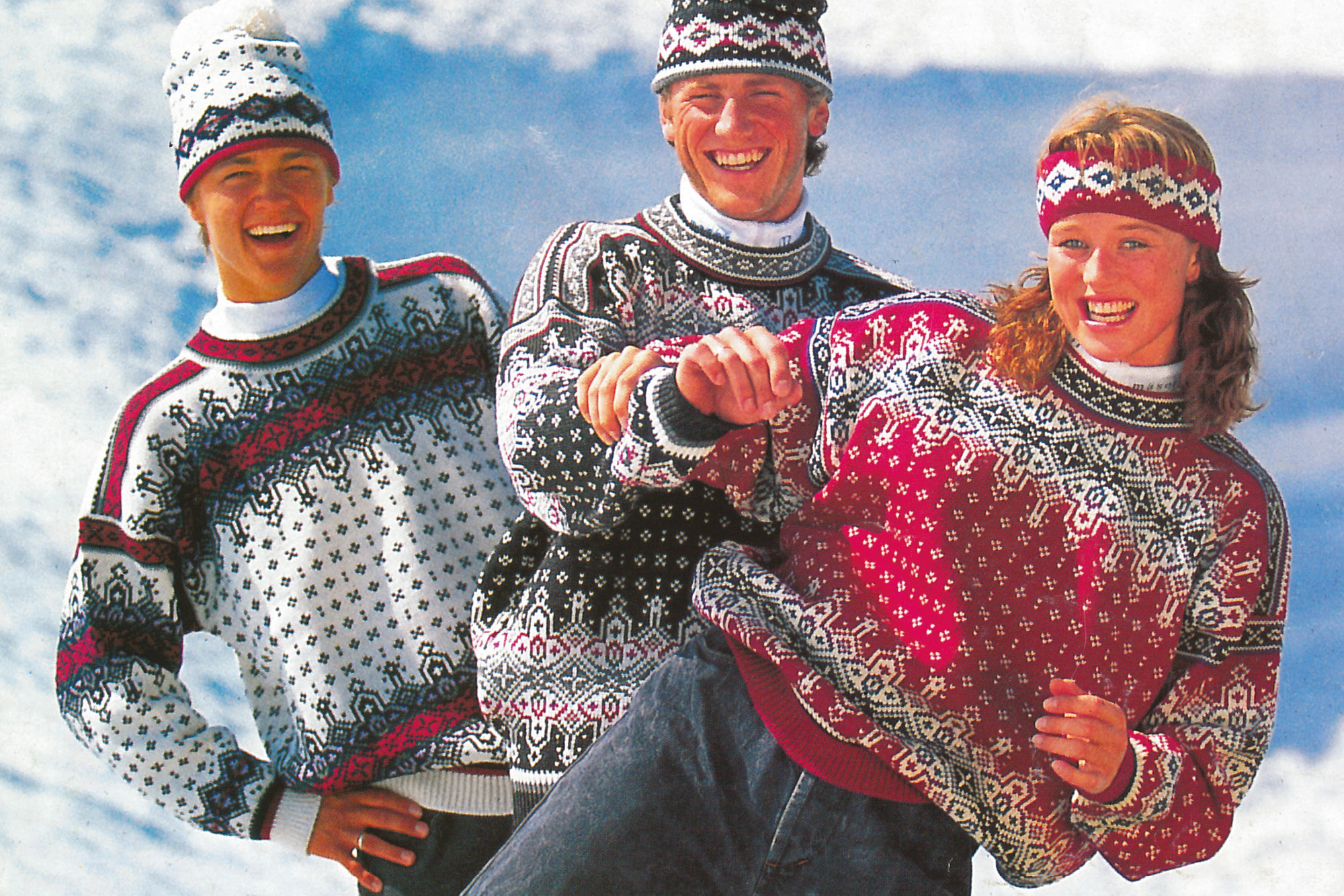 Vinter-OL - Albertville, Frankrike.      På bildet ser vi de norske alpinistene Børre Hegbom, Jan Einar Thorsen og Astrid Lødemel i OL-genseren.